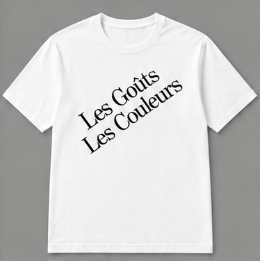 T-shirt blanc avec le texte Les Goûts Les Couleurs